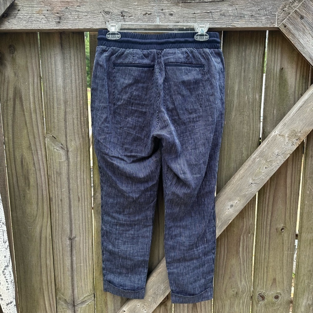 Athleta 100% Linen Striped Bali Relaxed Fit Jogger Ankle Pants in Navy White - Picture 4 of 11